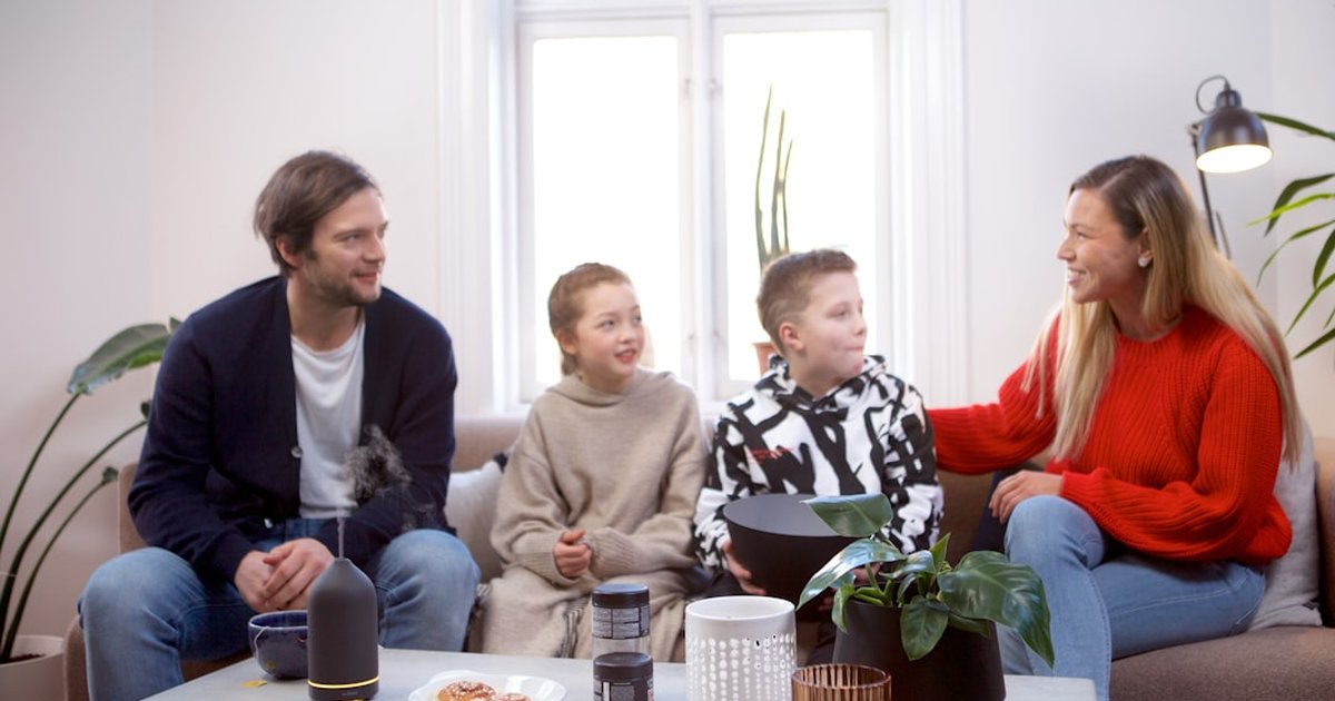 How to Safely Delay Meeting Your Partner's Children or Pets